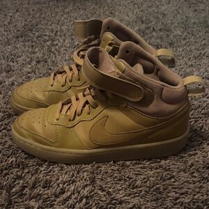 Nike Kids High-Top Sneakers - Brown